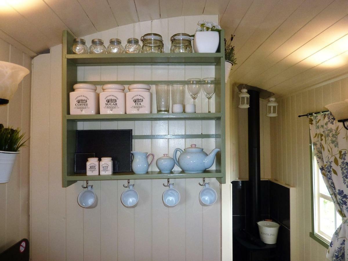 The Buteland Stop Rosie Off Grid Shepherds Hut Bellingham Εξωτερικό φωτογραφία